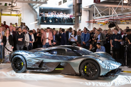 Aston Martin e Red Bull presentano la nuova supercar